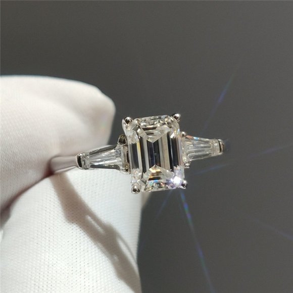 2 carat emerald cut moissanite engagement ring- 925 sterling silver D-FL - Picture 1 of 5